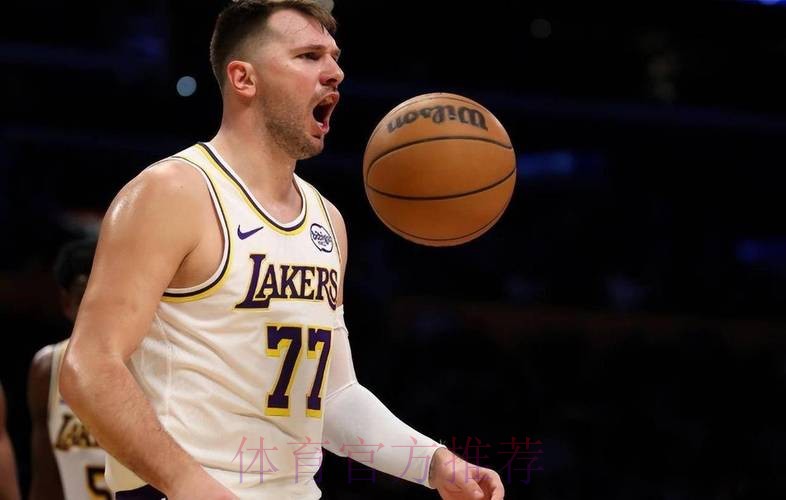 东契奇空砍38+10+10 湖人不敌马刺